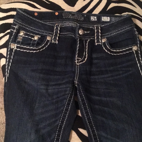 MISS ME ! Super cute, super fitting and has bling! - Picture 3 of 6